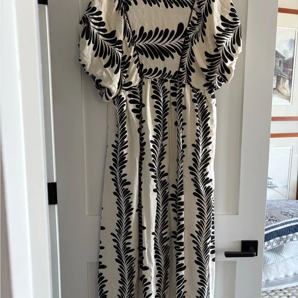 GIGIO SIZE SMALL… NEVER WORN LONG DRESS AND COMFY! - Picture 6 of 7